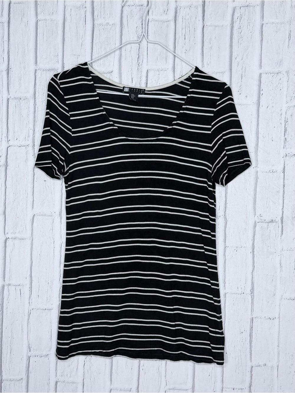 🖤 Carole Little Black & White Striped Scoop Neck Top Medium